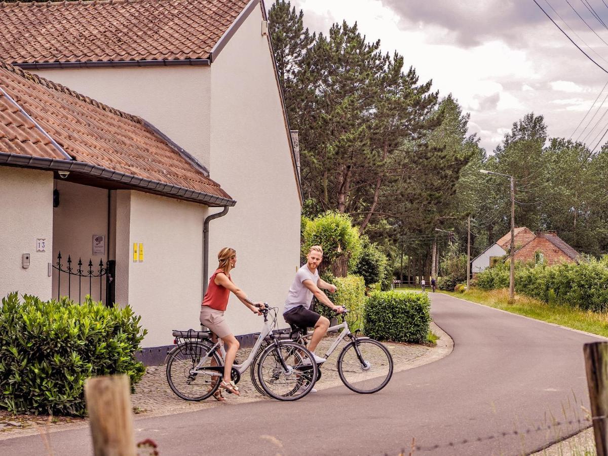 Het Hemelsveld Bed & Breakfast Хаселт Екстериор снимка