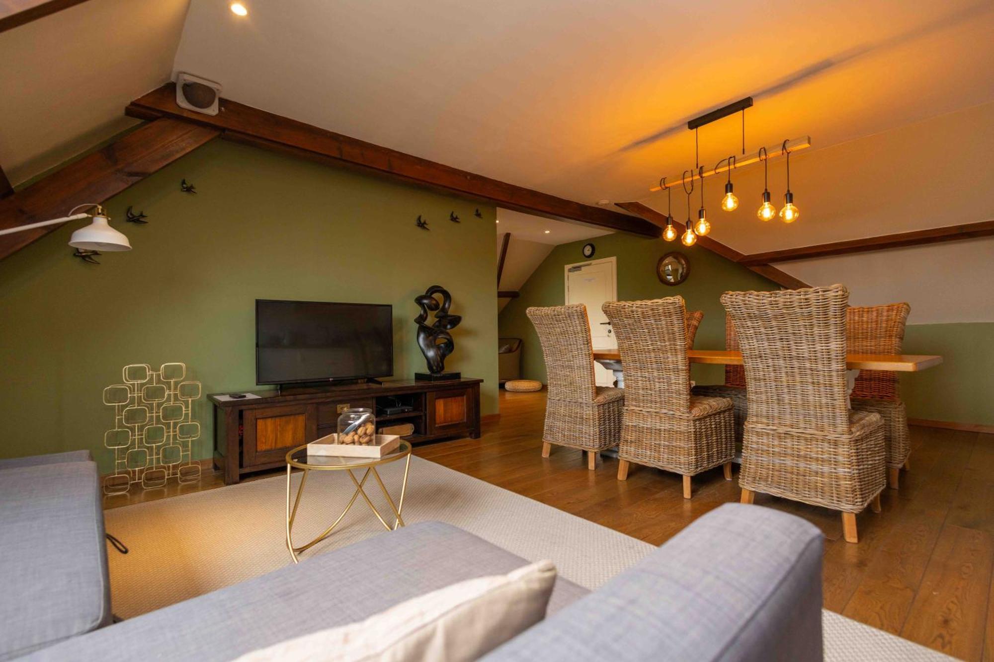Het Hemelsveld Bed & Breakfast Хаселт Екстериор снимка