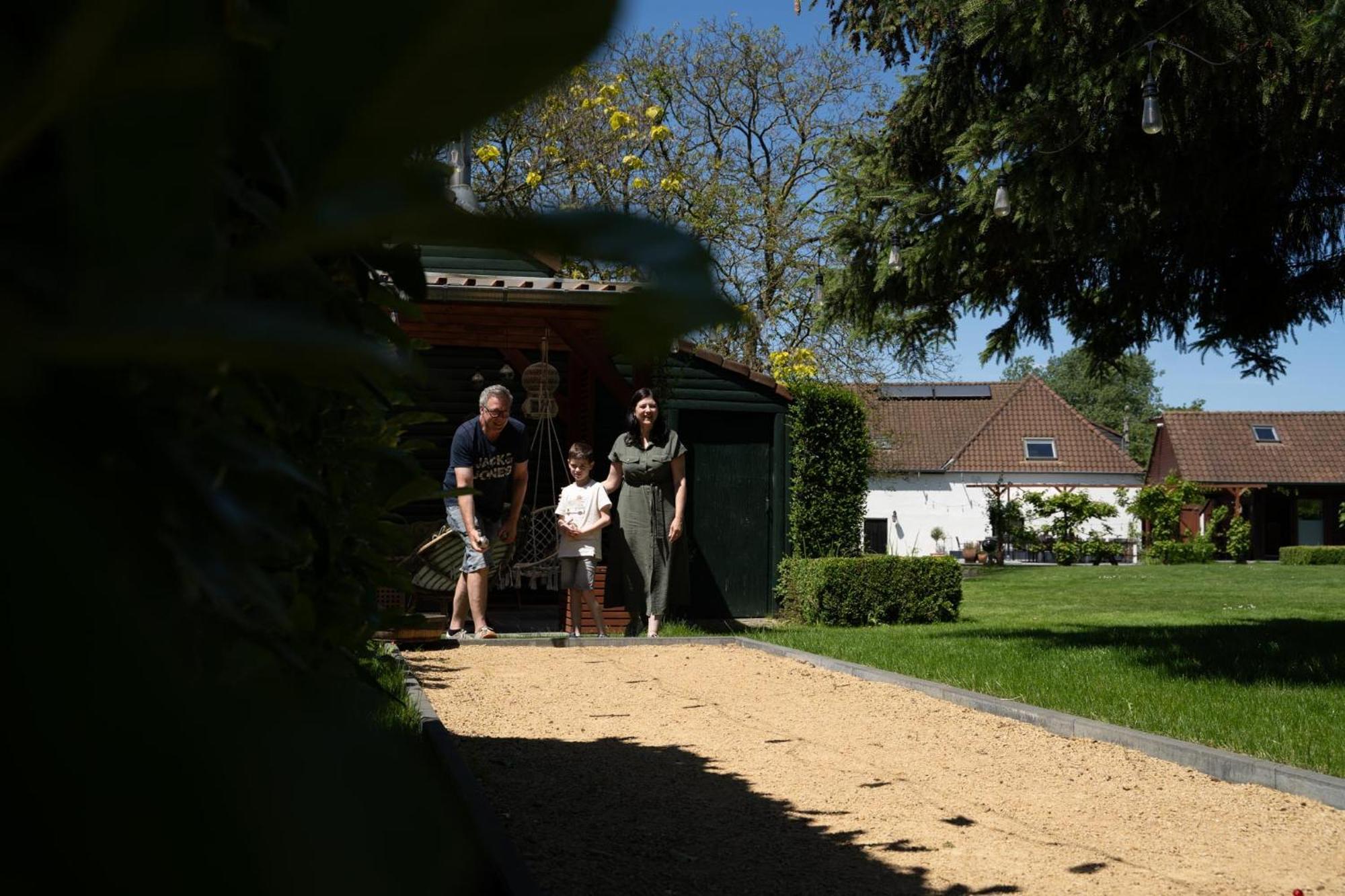 Het Hemelsveld Bed & Breakfast Хаселт Екстериор снимка