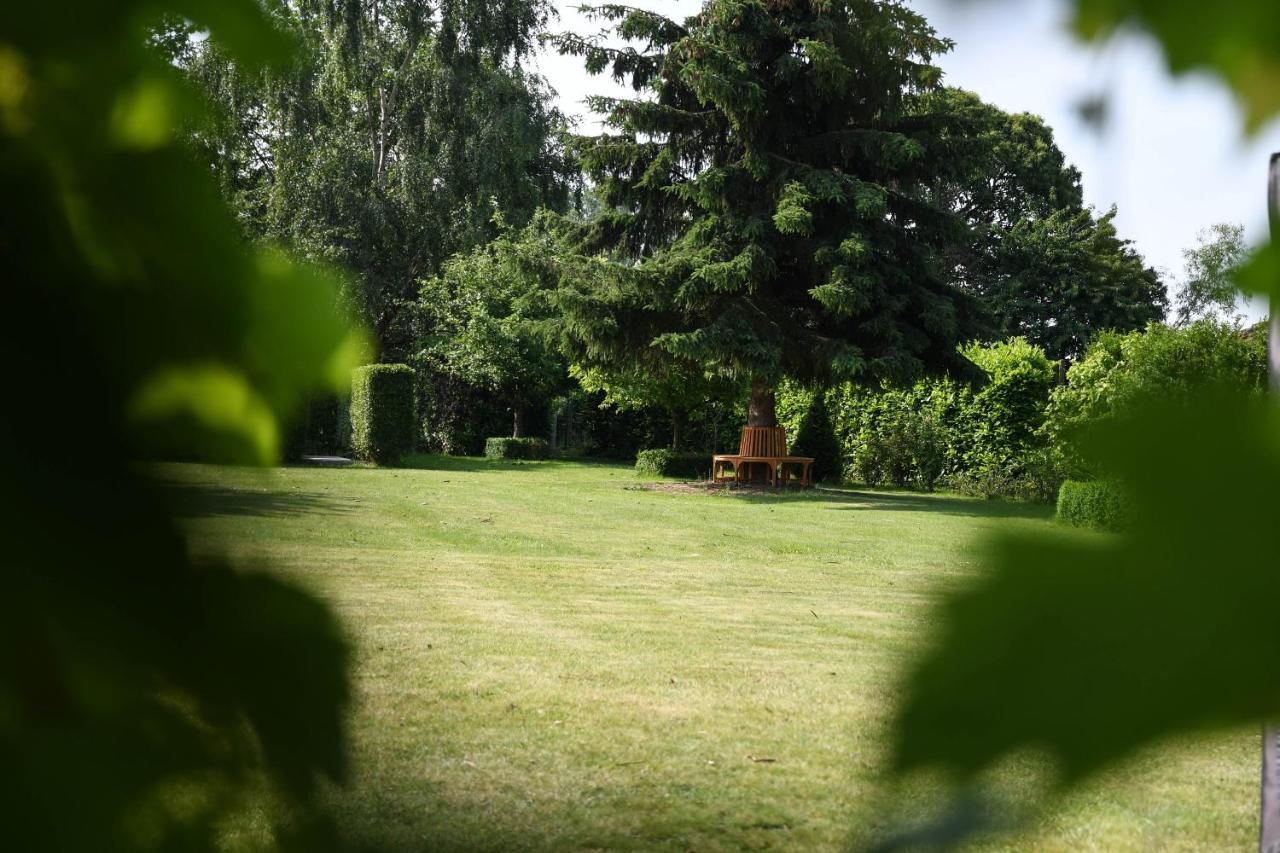 Het Hemelsveld Bed & Breakfast Хаселт Екстериор снимка